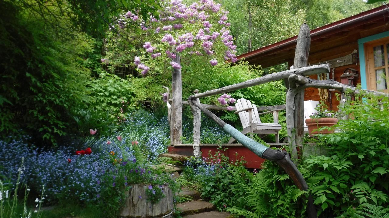 Brigitte'S Bavarian Bed Und Breakfast Millers Landing Extérieur photo